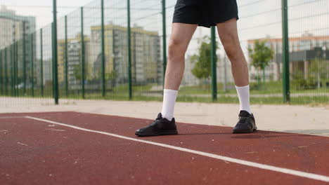 Man-feet-in-sneakers